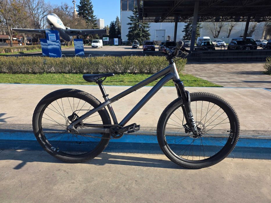 Specialized 2022 P.3 стріт/дьорт велосипед, гарний стан