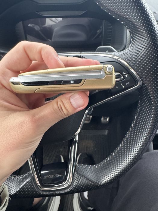 Nokia 6131, гарний стан