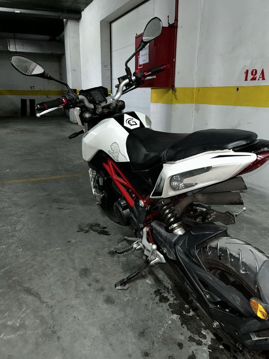 Benneli TNT125 2019