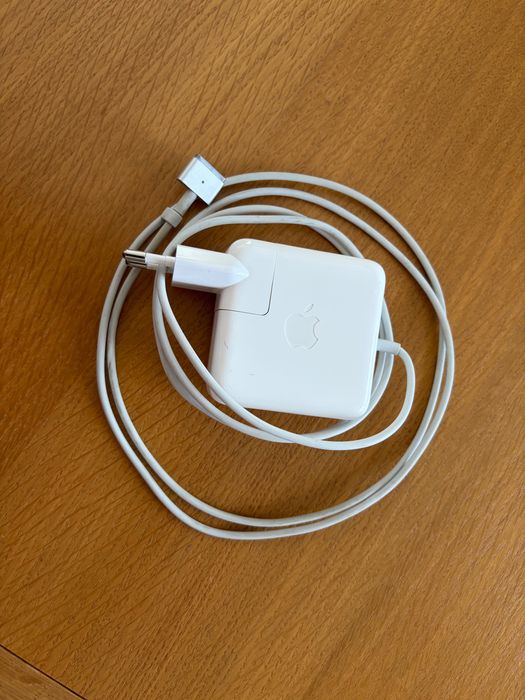 MacBook Air 13,3 cala, Intel Core i5 1,4 GHz/4GB/128GB