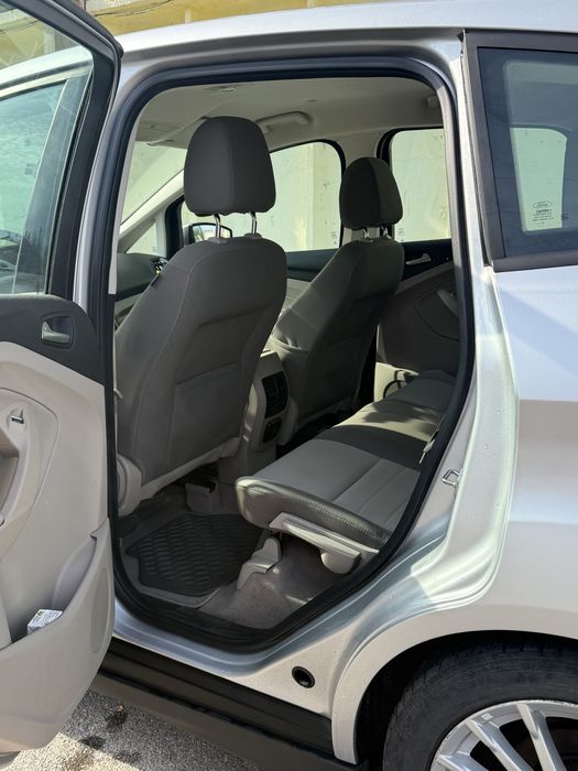 Ford C-max hybrid
