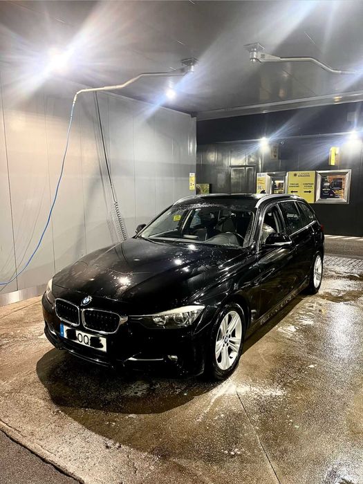 BMW 318d Sport Line - caixa automática