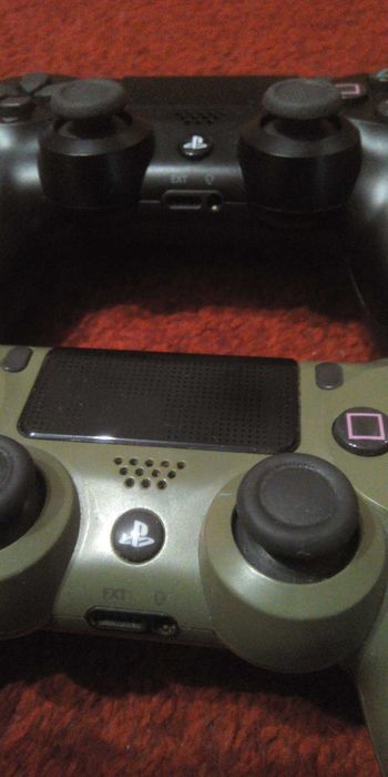 Konsola PS4 1TB limitowana edycja Moro Call of Duty WW2 Pady Gry Kable