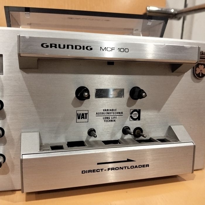 Dek Grundig MCF 100