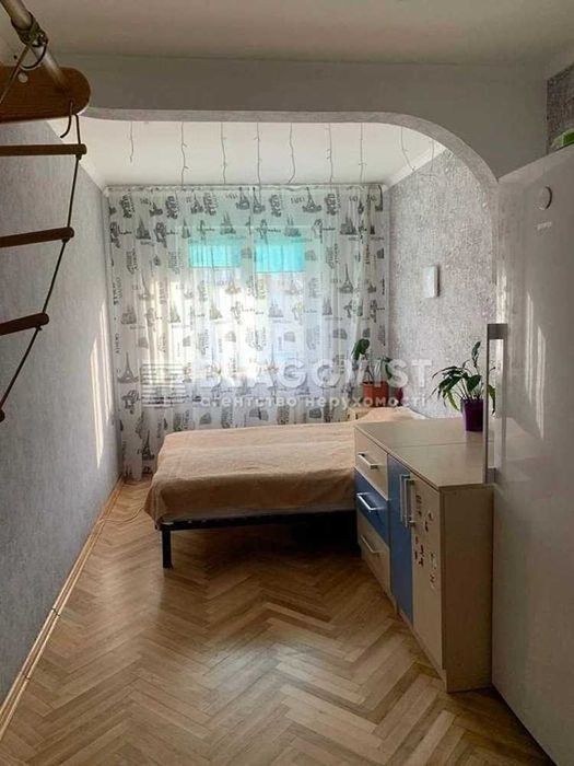 Продам 3-кімнатну квартиру по бульвару Гавела Вацлава 40,Соломянський р-н,м.Київ