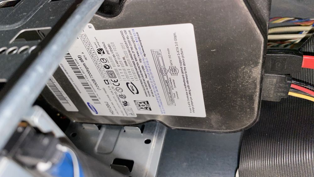 Компютерний комплект ( системний, монітор, клавіатура, мишка)