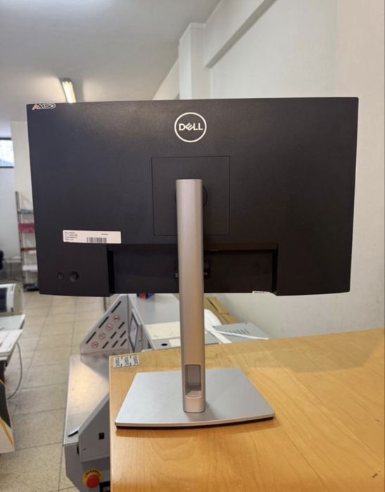 Dell monitor  P2422H 24”