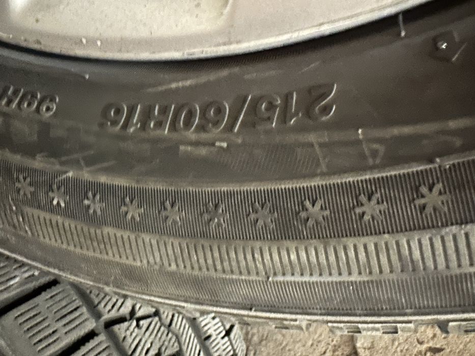 Комплект дисків та гуми 215/60/16