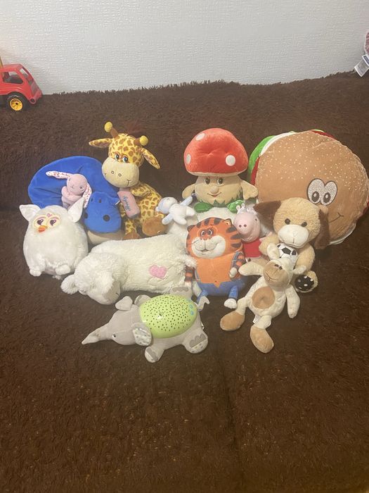 Мягкие игрушки подушки рюкзаки