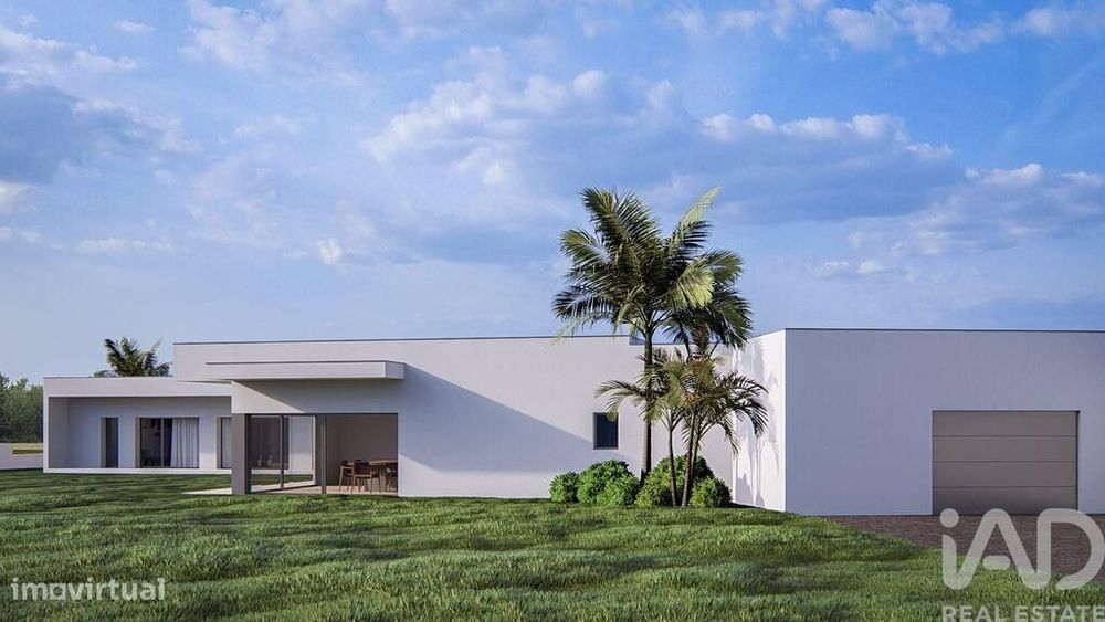 Ground-floor T4 house in Guia, Ilha and Mata Mourisca, 349.59 m²