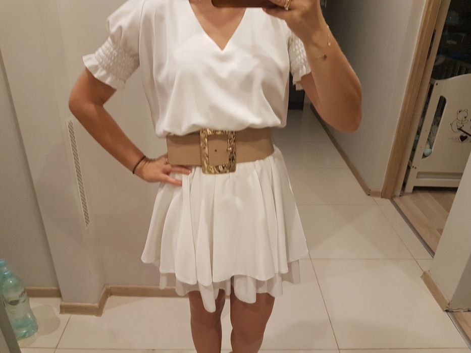 Biały krótki kombinezon, sukienka