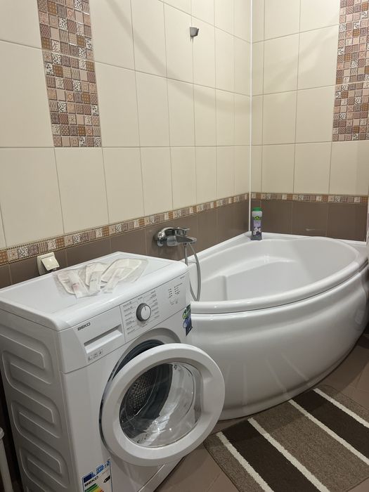 Здам подобово 3 кімнатну квартиру з видом на Дніпро в районі Казбет