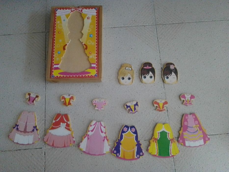 Jogo didático em madeira