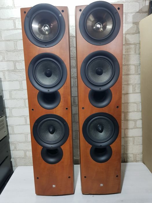 ТОР! Акустика KEF IQ 9,— ФЛАГМАН серії iQ, Hi-Fi ,  2×165 мм НЧ, 200 Вт, 28–40 000 Гц, Made in England