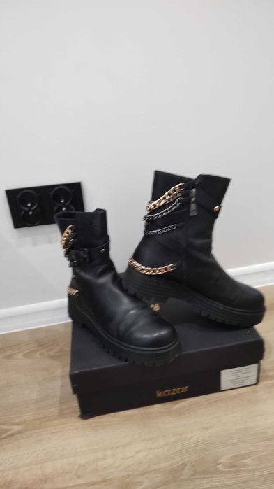 Buty damskie skórzane czarne botki kozaki trzewiki 39 Kazar