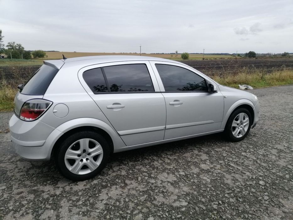 Продам авто Opel Astra 2009