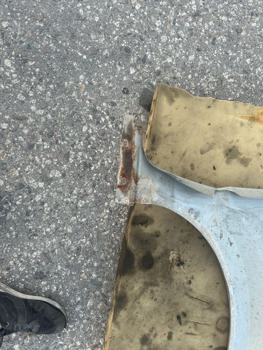 Blotnik przedni lewy ford fusion