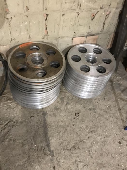 Алюміневі колеса до  пилорами. Є будь-які запчастини, шківи, диски
