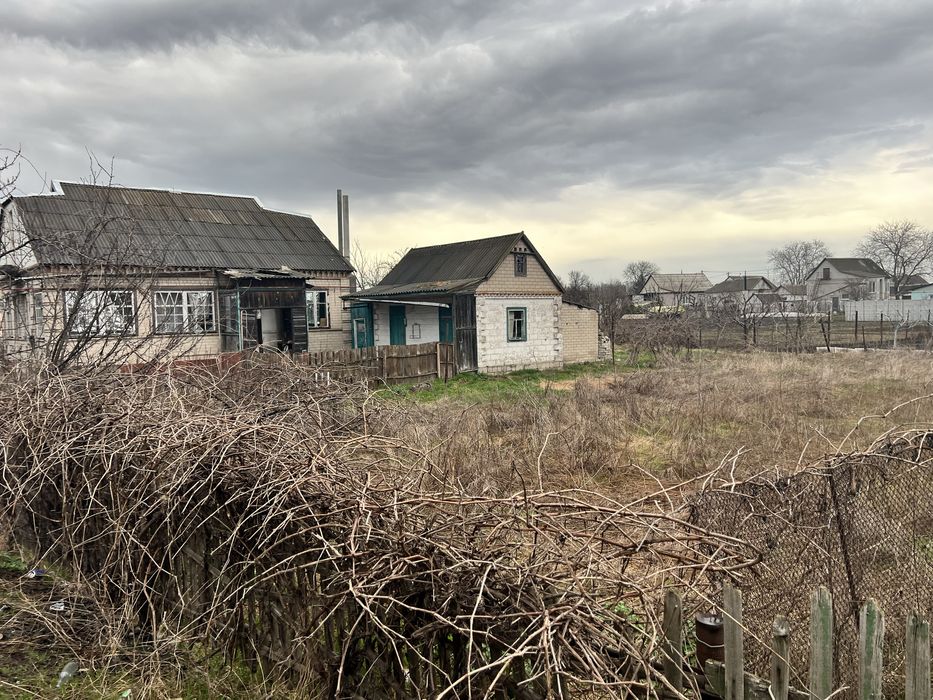 Продам дом в подгороднем