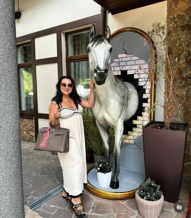 Продам брендові плаття