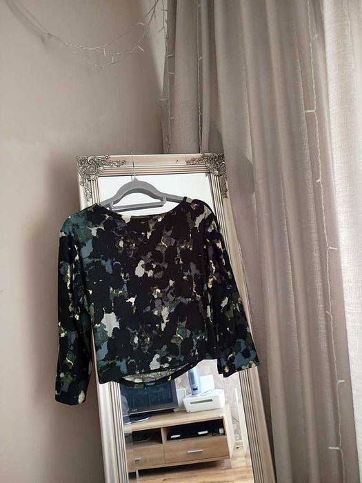 Primark ciemnozielona bluzka duży dekolt