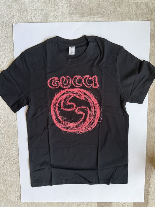 Gucci футболка.