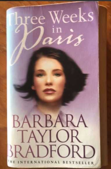 Livro Three weeks in Paris