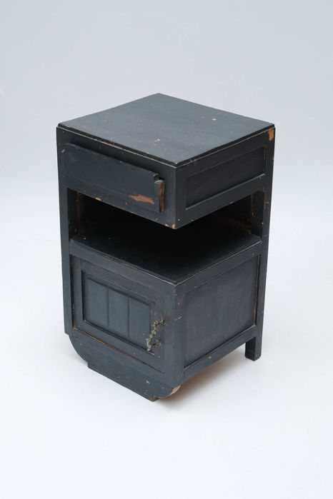 Vintage bedside table with storage space64584481642754122