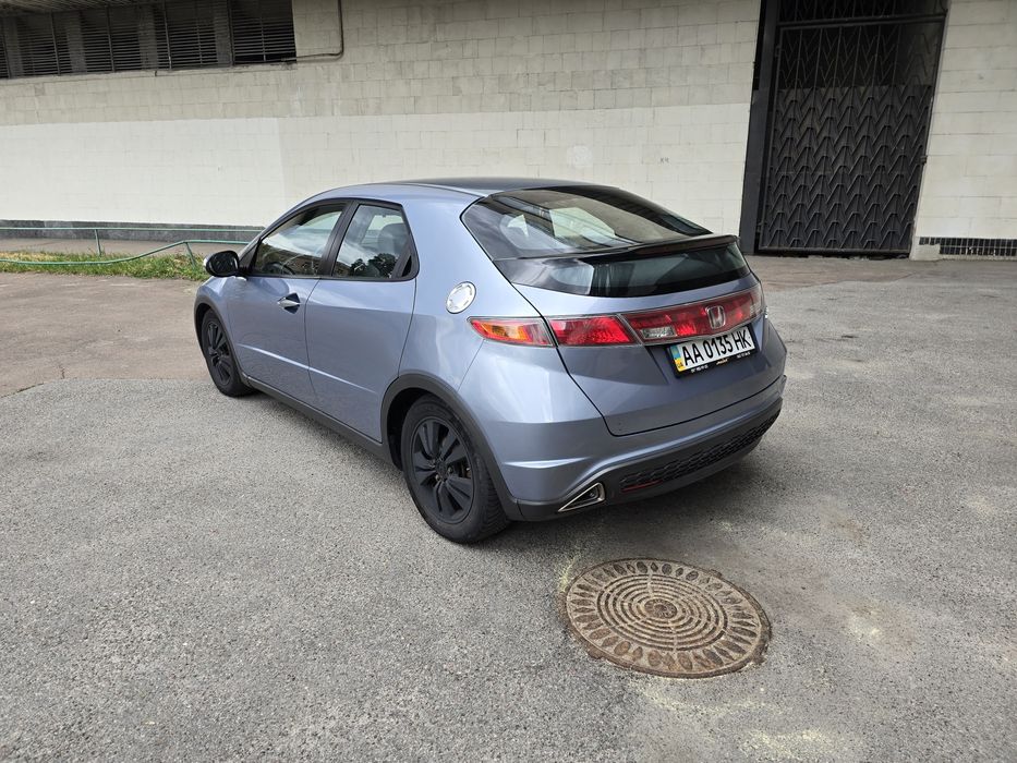 Продам Honda Civic 5D