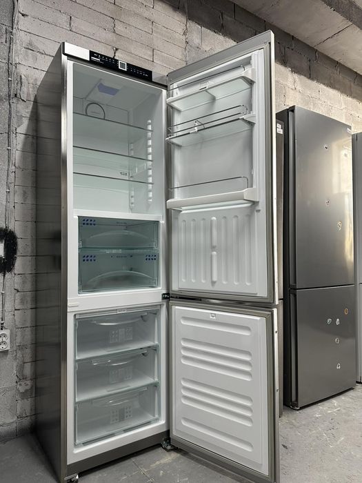 Сучасний в ідеальному стані холодильник LG wsd65t суха заморозка