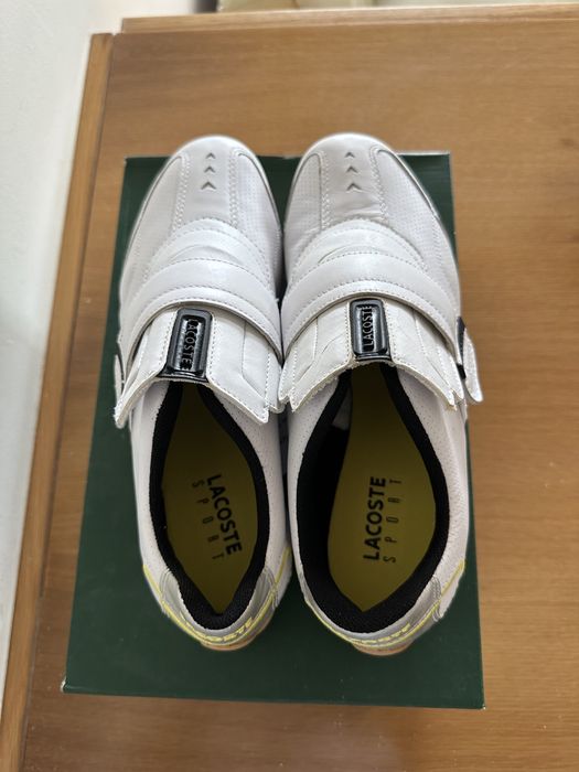 Sapatos masculinos de couro da Lacoste