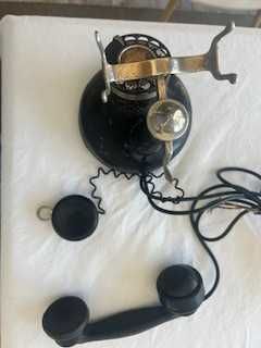 Telefone muito antigo a funcionar