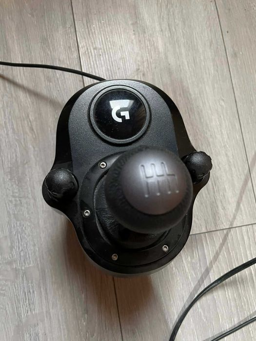 Kierownica logitech + pedały i shifter