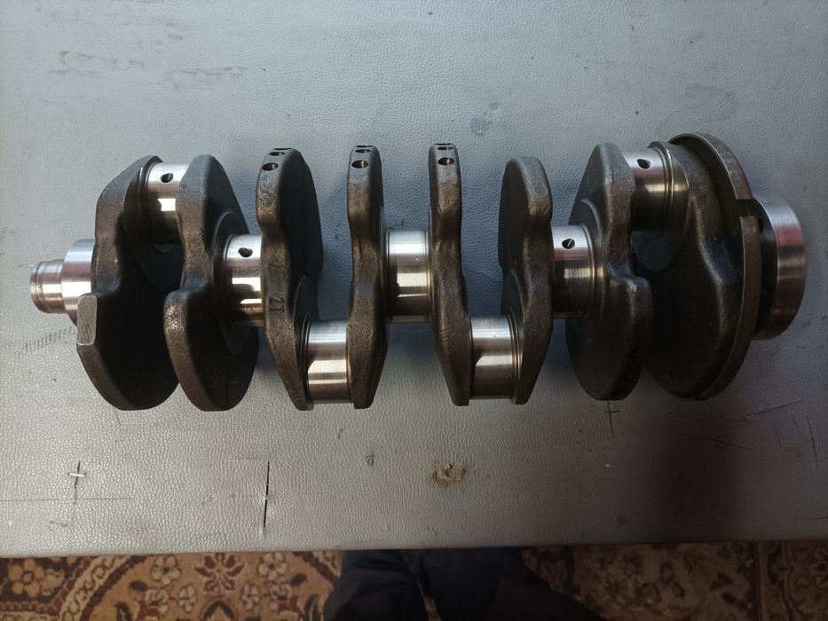 Кол.вал  VAG 059101AB STD та ГБЦ D3 ASB Ліва