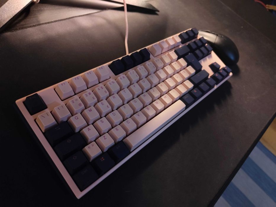 Bundle: Ducky One 3 Keyboard + Logitech G305 Mouse + XL Mouse Pad64752247859073122