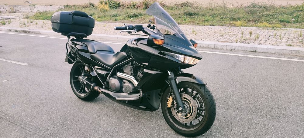 Honda DN-01 impecável