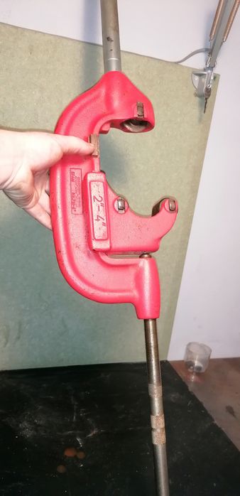 Cortador de tubo 2" a 4"