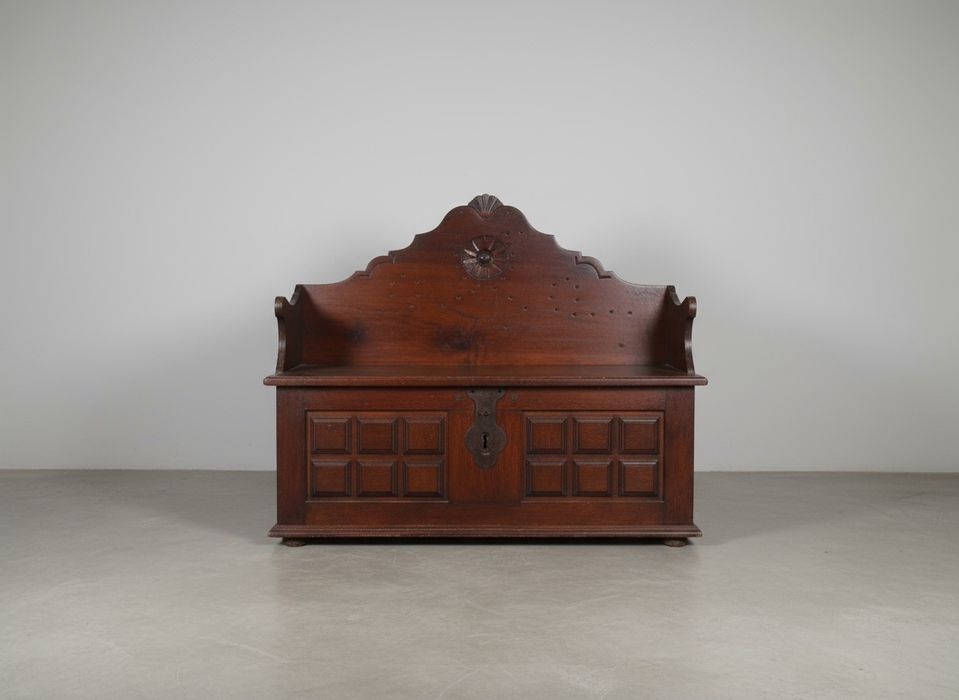 Baú / Arca  em madeira