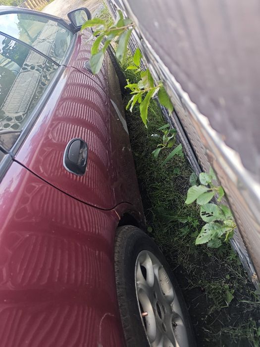 Продам mazda 323 f ba  не находу