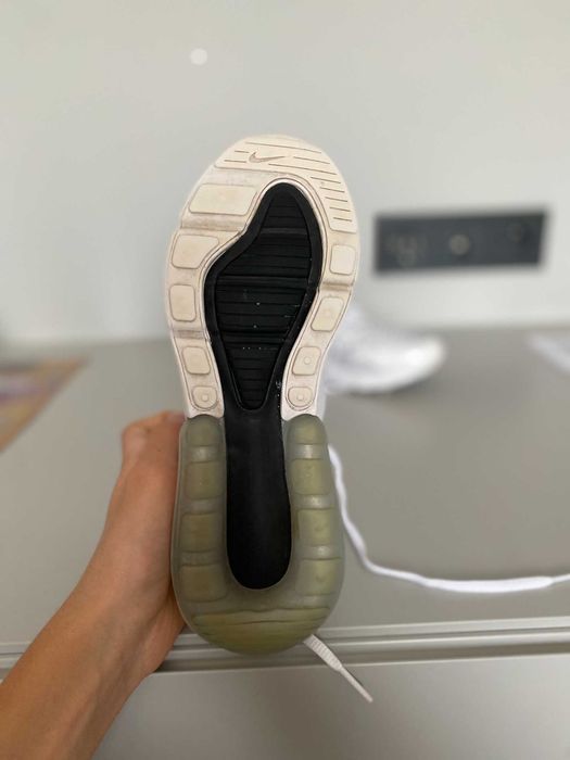 Nike Air Max 270