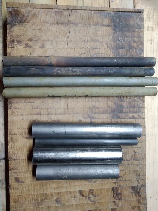 Титан в обрезках