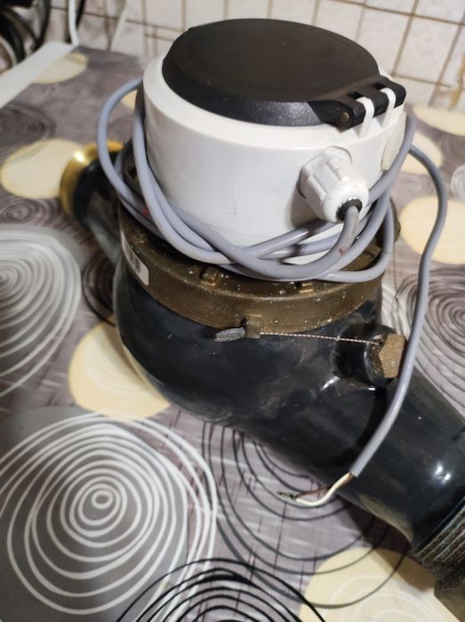 Счетчик воды с импульсным датчиком