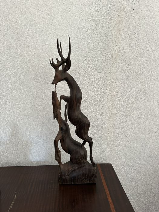 Animal em madeira