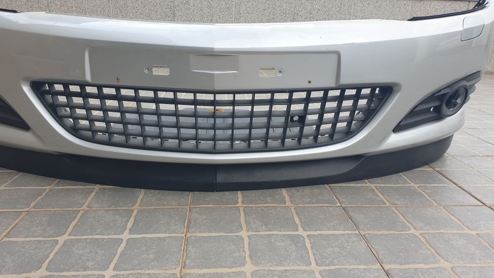 Parachoques Opel Astra H