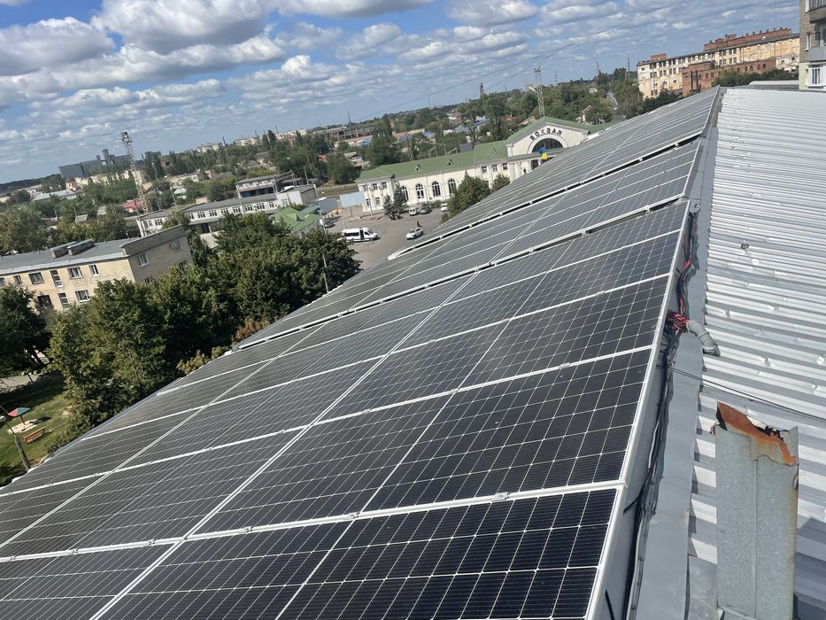 Встановлення безперебійного живлення, сонячних станцій, інверторів