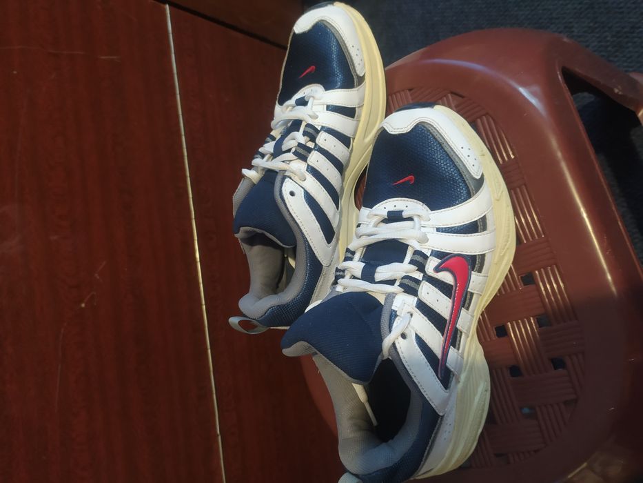 Кроссовки Nike