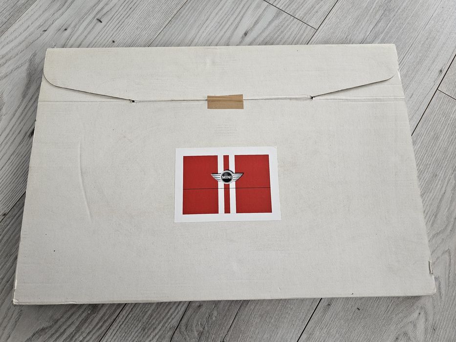 Druk kolekcjonerski - Mini "The Living Motorsport Legend"