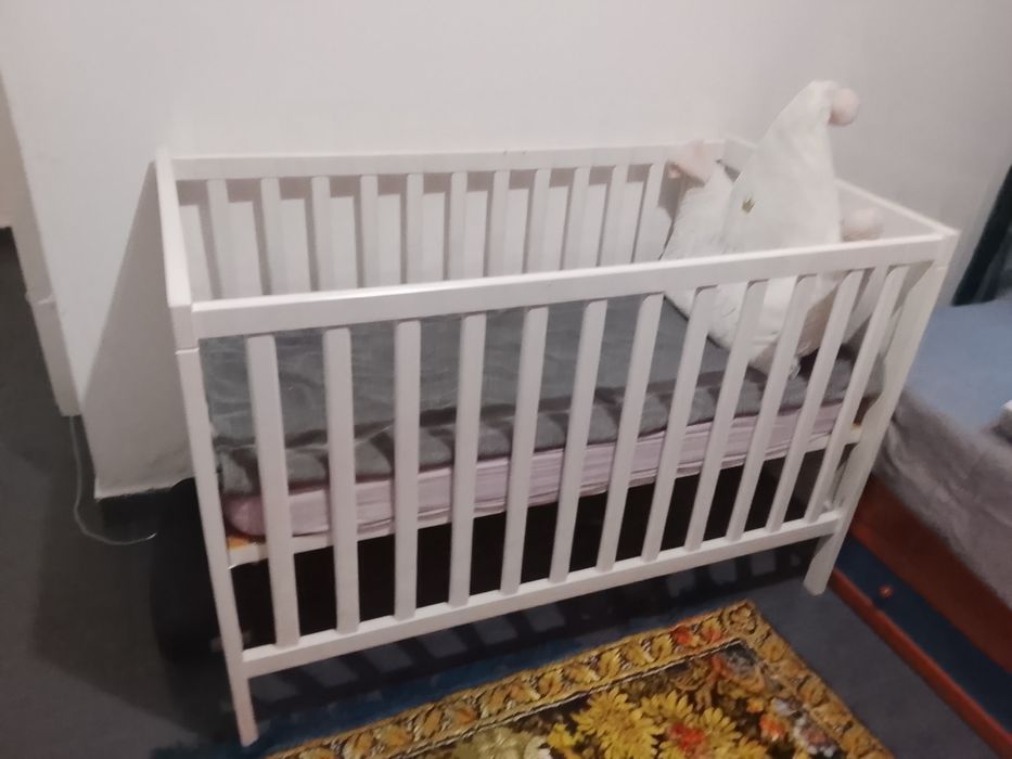 Berço de bebé recém nascido