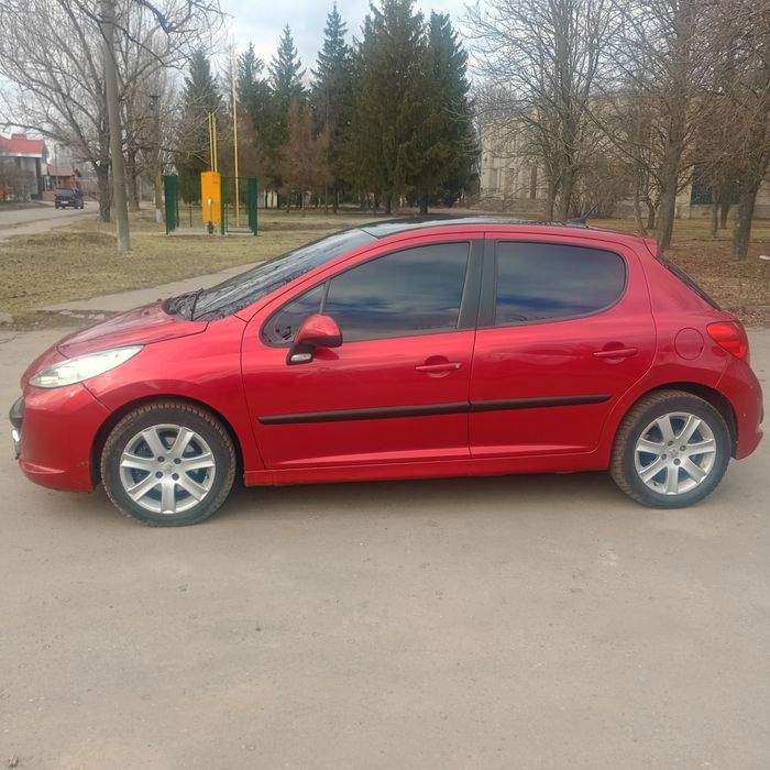 Продам пежо 207 на максимальній комплектації