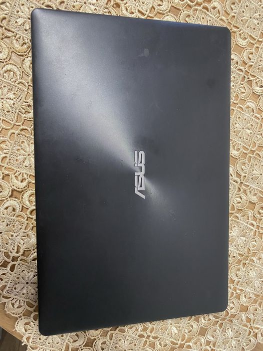 Laptop ASUS X550Z